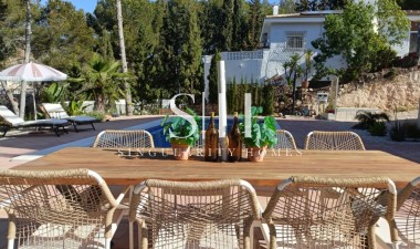 Odsprzedaż - Villa - Pinar de Campoverde