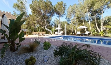 Odsprzedaż - Villa - Pinar de Campoverde