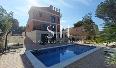 Odsprzedaż - Villa - Pinar de Campoverde