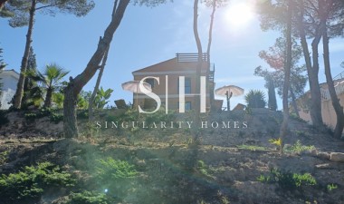 Odsprzedaż - Villa - Pinar de Campoverde