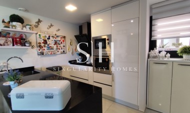 Resale - Apartment / flat - Orihuela Costa