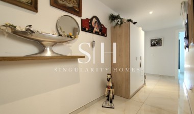 Resale - Apartment / flat - Orihuela Costa