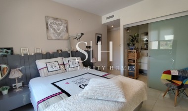 Resale - Apartment / flat - Orihuela Costa