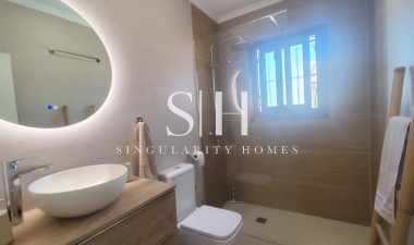 Resale - Villa - Orihuela Costa - Villamartin