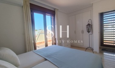 Resale - Villa - Orihuela Costa - Villamartin