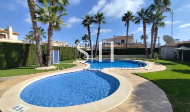 Resale - Villa - Orihuela Costa - Villamartin