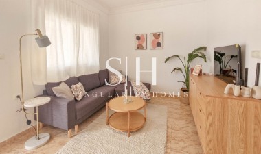 Odsprzedaż - Villa - Torrevieja