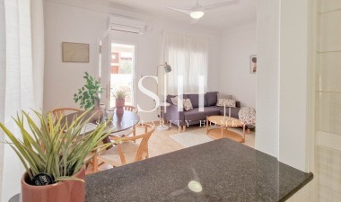 Odsprzedaż - Villa - Torrevieja