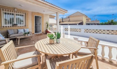 Odsprzedaż - Villa - Torrevieja