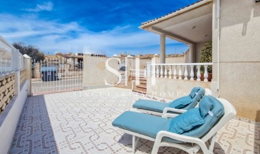 Odsprzedaż - Villa - Torrevieja