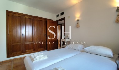 Перепродажа - Квартира / квартира - Punta Prima