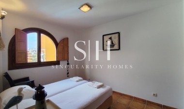 Перепродажа - Квартира / квартира - Punta Prima