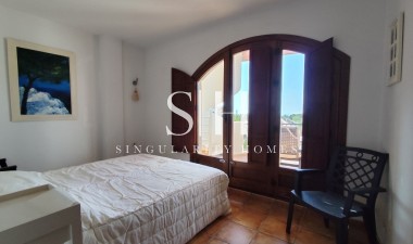 Перепродажа - Квартира / квартира - Punta Prima