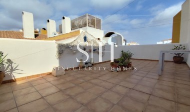 Перепродажа - Квартира / квартира - Punta Prima