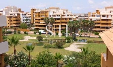 Перепродажа - Квартира / квартира - Punta Prima