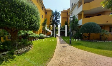 Перепродажа - Квартира / квартира - Punta Prima