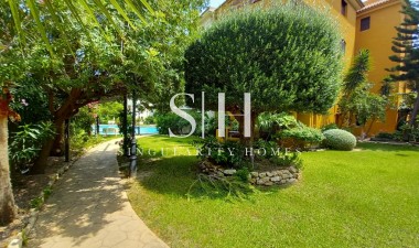 Перепродажа - Квартира / квартира - Punta Prima