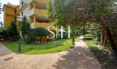 Перепродажа - Квартира / квартира - Punta Prima