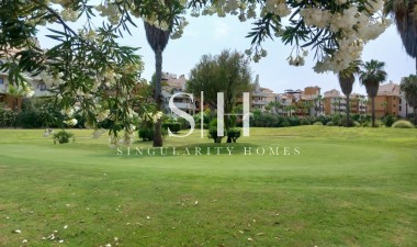 Перепродажа - Квартира / квартира - Punta Prima