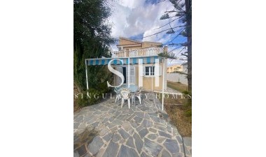 Odsprzedaż - Villa - Los Balcones - Costa Blanca