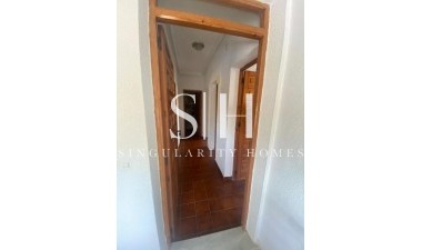 Odsprzedaż - Villa - Los Balcones - Costa Blanca