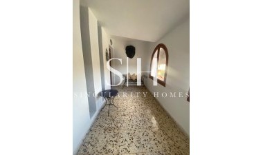 Odsprzedaż - Villa - Los Balcones - Costa Blanca