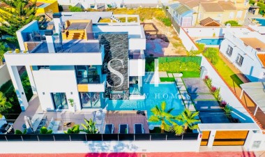 Wiederverkauf - Villa - Torrevieja - Torretas