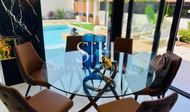 Wiederverkauf - Villa - Torrevieja - Torretas