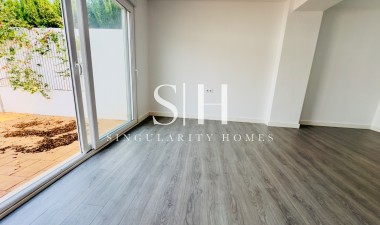 Resale - House - Torrevieja - Aguas Nuevas