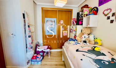 Herverkoop - Appartement / flat - Torrevieja - CENTER