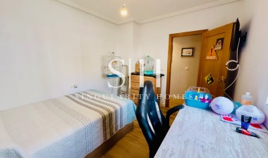 Herverkoop - Appartement / flat - Torrevieja - CENTER