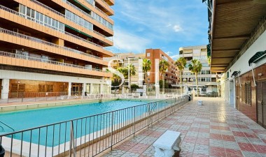 Återförsäljning - Lägenhet / lägenhet - Torrevieja - Playa del Acequión