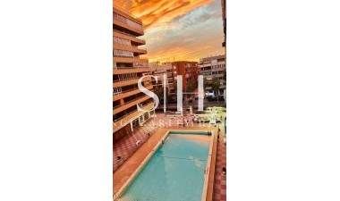 Återförsäljning - Lägenhet / lägenhet - Torrevieja - Playa del Acequión