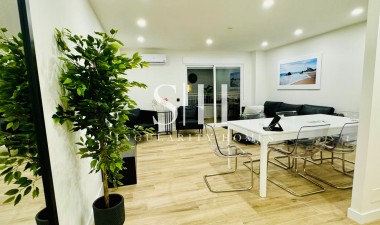 Återförsäljning - Lägenhet / lägenhet - Torrevieja - Playa del Acequión