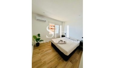 Återförsäljning - Lägenhet / lägenhet - Torrevieja - Playa del Acequión