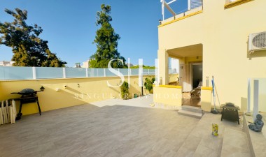 Resale - Villa - Orihuela Costa - Playa Flamenca