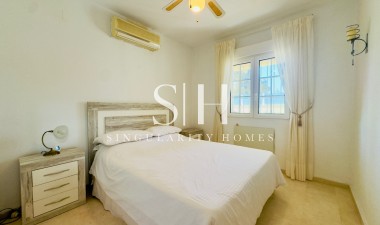 Resale - Villa - Orihuela Costa - Playa Flamenca