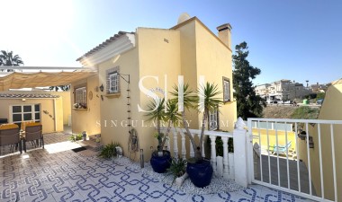Resale - Villa - Orihuela Costa - Playa Flamenca