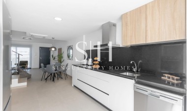 Новое здание - Casa - Rafal - pueblo