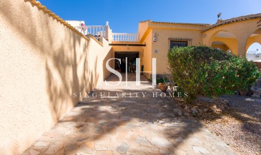 Återförsäljning - Villa - La Siesta - Costa Blanca
