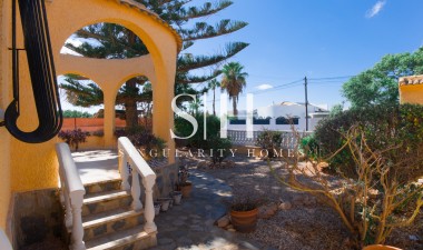 Återförsäljning - Villa - La Siesta - Costa Blanca
