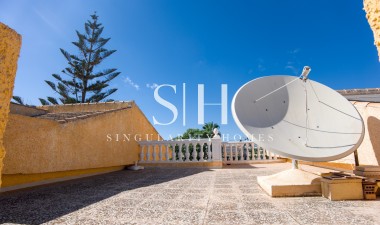 Återförsäljning - Villa - La Siesta - Costa Blanca