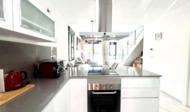 Herverkoop - Villa - Torrevieja - La Siesta - El Salado - Torreta