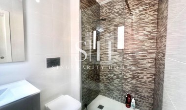 Herverkoop - Villa - Torrevieja - La Siesta - El Salado - Torreta