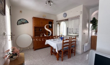 Odsprzedaż - Dom - San Miguel de Salinas - Inland