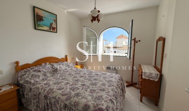 Odsprzedaż - Dom - San Miguel de Salinas - Inland