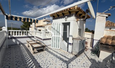 Odsprzedaż - Dom - San Miguel de Salinas - Inland