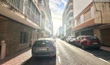 Herverkoop - Huis - Torrevieja - Playa del Cura