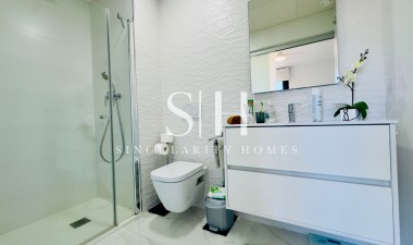 Resale - Apartment / flat - Orihuela Costa - Los Almendros - La Florida