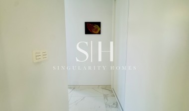 Resale - Apartment / flat - Orihuela Costa - Los Almendros - La Florida